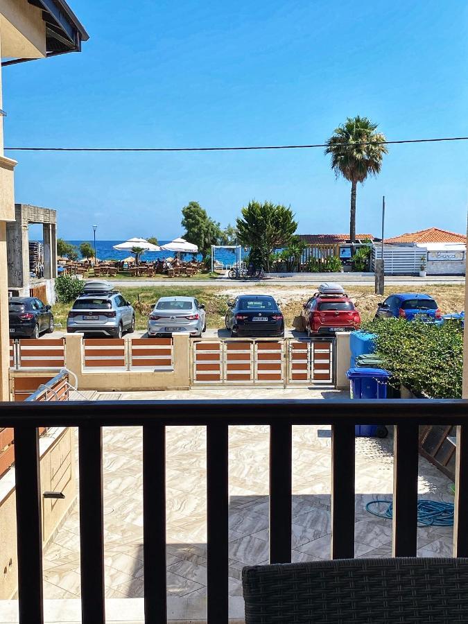 La Mer Luxury Apartments Ierissós Esterno foto